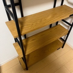 【ニトリ】　頑丈 木目調　段替え可能　5段本棚の画像