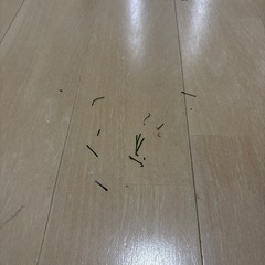 クリスマスツリー　150
cm  足元隠し&電飾付の画像