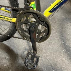 石2510-533 インディケーター自転車　26インチ　ギアチェンジが少しやり難いです　ブレーキOK　中古　キズ汚れ有り　切り替えのゴム朽ちてます　※店頭では空気を入れることはできませんの画像