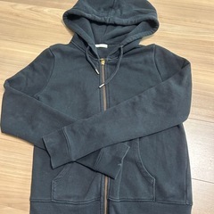 黒　パーカー　120cmの画像