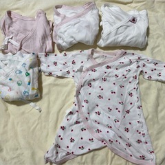 短肌着・コンビ肌着 新生児用の5枚セットと、短肌着4枚セットをまとめての画像