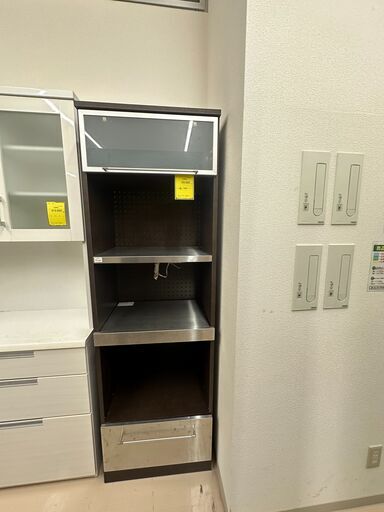 【ジャングルジャングル和歌山店】【Wa3118】食器棚　リユースショップ リサイクルショップ 中古家具 中古家電 中古自転車 古着 冷蔵庫 洗濯機 エアコン 電子レンジ テレビ オフィス家具 ヴィンテージ アンティーク 和歌山市 岩出市 海南市 岬町 和歌山 大阪