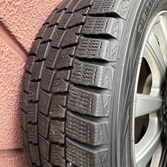 185/60R15 スタッドレスタイヤの画像