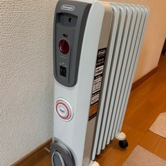 De'Longhi デロンギ H770812EFS オイルヒーターの画像