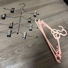 プラスチックハンガー 26本 　の画像