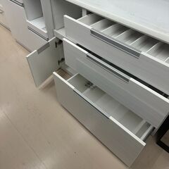 ジャングルジャングル和歌山店】【Wa3119】食器棚　リユースショップ リサイクルショップ 中古家具 中古家電 中古自転車 古着 冷蔵庫 洗濯機 エアコン 電子レンジ テレビ オフィス家具 ヴィンテージ アンティーク 和歌山市 岩出市 海南市 岬町 和歌山 大阪の画像