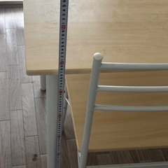 ダイニングテーブル70×70 椅子2脚の画像