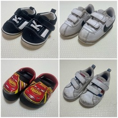 子供　スニーカー、靴、サンダル、ブーツ　13cmの画像