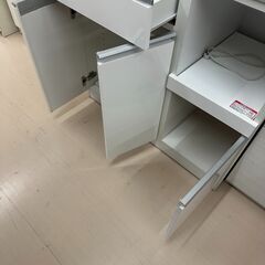 【ジャングルジャングル和歌山店】【Wa3120】食器棚　リユースショップ リサイクルショップ 中古家具 中古家電 中古自転車 古着 冷蔵庫 洗濯機 エアコン 電子レンジ テレビ オフィス家具 ヴィンテージ アンティーク 和歌山市 岩出市 海南市 岬町 和歌山 大阪の画像
