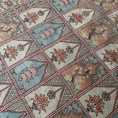 トルコカーペットシルクの画像