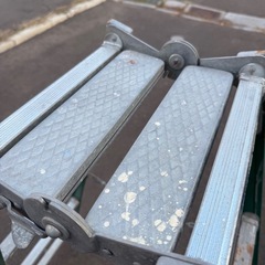 脚立兼ハシゴ　さざ波脚立
の画像