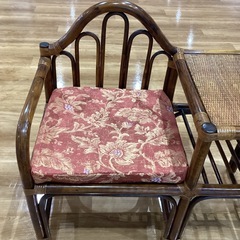 ラタンチェア　サイドテーブル付き【町田市再生家具】252102の画像