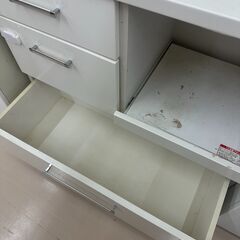 【ジャングルジャングル和歌山店】【Wa3121】食器棚　リユースショップ リサイクルショップ 中古家具 中古家電 中古自転車 古着 冷蔵庫 洗濯機 エアコン 電子レンジ テレビ オフィス家具 ヴィンテージ アンティーク 和歌山市 岩出市 海南市 岬町 和歌山 大阪の画像