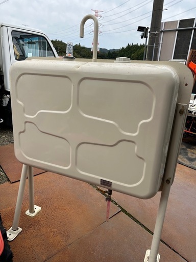 ホクエイ　　ホームタンク灯油タンク HTーG200型　容積220リットル容量198リットル