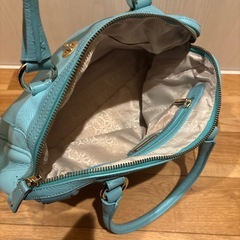 未使用　カポヴェルソ　ハンドバッグの画像