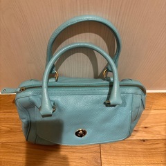未使用　カポヴェルソ　ハンドバッグの画像