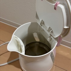 T-Fal の電気ケトルの画像