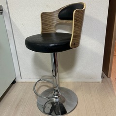 カウンターチェアの画像