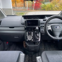 TOYOTA ヴォクシー の画像