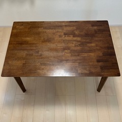 ダイニングテーブル　4人掛け用　の画像