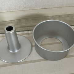 シフォンケーキ型　１７ｃｍ　アルミ 熱伝導が良い シフォン型 底取れ式 （NO17)　未使用品の画像