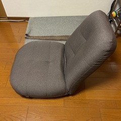 座椅子 ブラウンの画像