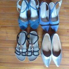 女性物靴各種の画像