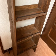 木製棚の画像
