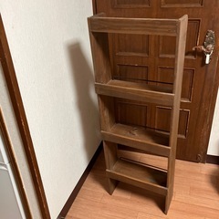 木製棚の画像