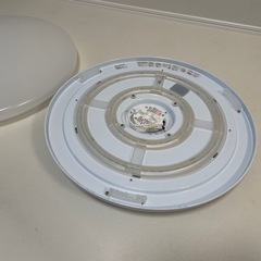 ニトリのLEDシーリングライト譲ります
の画像
