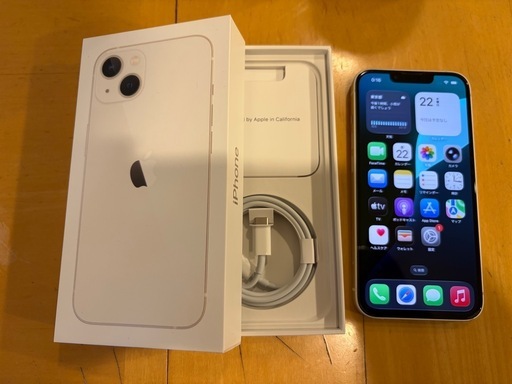 iPhone13 SIMフリー 128
GB WHITE 美品