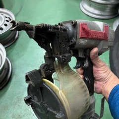 makita マキタ エアー釘打機 AN611 中古品の画像