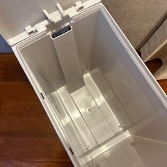 ごみ箱の画像