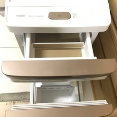 TWINBIRDベッドサイド冷蔵庫の画像