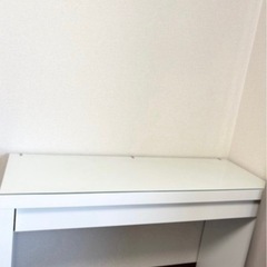 IKEA マルム ドレッサー テーブルの画像