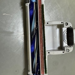 日立⭐️掃除機　紙パック式　2022年製　CV-KV70Jの画像