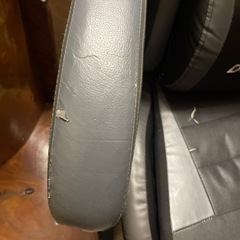 【ジャンク品】ゲーミングチェア(難あり)の画像