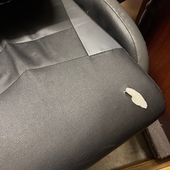 【ジャンク品】ゲーミングチェア(難あり)の画像
