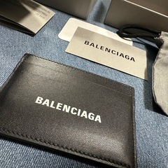 【美品】BALENCIAGA 594309 の画像