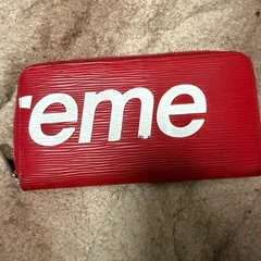 ヴィトン財布　Supremeの画像