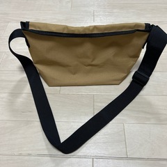 ショルダーバッグの画像