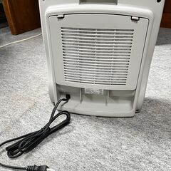 エラヴィタックス セラミックファンヒーター EC-128(H)の画像