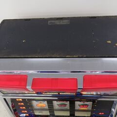 北海道 千歳市/恵庭市 近郊配送 ユニバーサル/アルゼ パチスロ実機 HANABI 花火 コイン機 スロット台 100V ドアシリンダーなし 店頭でのお受渡し大歓迎の画像