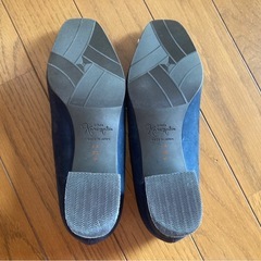 銀座Kanematsu スクエアバックル フラットパンプスの画像