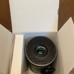 プロジェクター小型Android TV搭載電動 フォーカの画像
