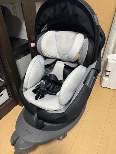 コンビ チャイルドシート