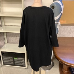 K2510-308 Knights of round table 長袖 ひざ丈ワンピース 4L ポケット付き 裏起毛 ブラック 毛玉汚れ有りの画像