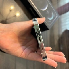 iPhone12pro SIMフリーの画像