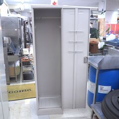 掃除用具入れロッカー　コクヨ　CLK-Z35F1C　リユース品　価格　11,000円の画像