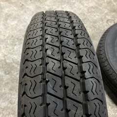 キャリィトラック　タイヤ4本　ほぼ新品の画像
